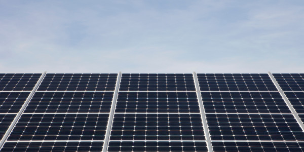 Comprar / Vender Casas Unifamiliares y Chalets en Terrassa · con Placas Solares