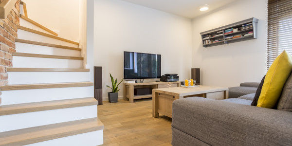 Inversores, Intermediarios, Agentes y Brokers Inmobiliarios en Terrassa · Apartamentos Turísticos
