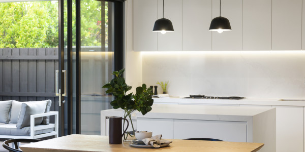 Inversores, Intermediarios, Agentes y Brokers Inmobiliarios en Terrassa · Plantas Baja
