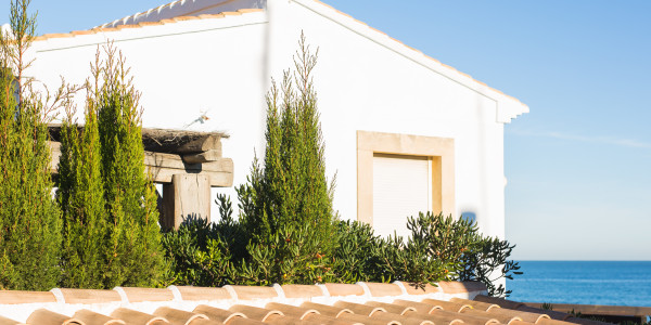 Inversores, Intermediarios, Agentes y Brokers Inmobiliarios en Terrassa · Casas de Playa